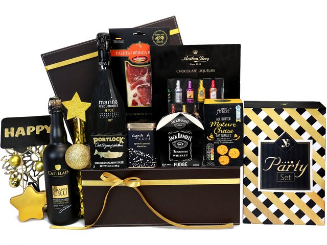 Wine n Food Hamper - Party Hamper 05A3 - PH0530A3 Photo